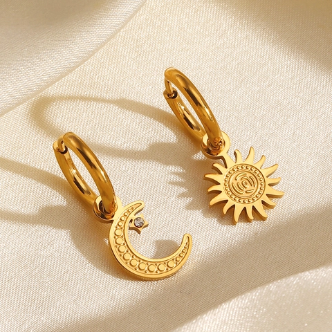 Boucles Oreilles Créoles Asymétriques Soleil Lune Acier Inoxydable Plaqué Or Zircon Bohème Bijoux Pour Femmes