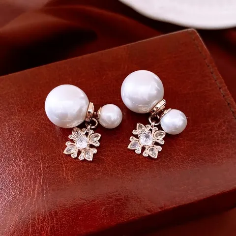 Orecchini Di Künstliche Perle Doppia Faccia Retro Francese Con Perno In Argento Pendente Fiore Zircone Rame Per Donna Chic