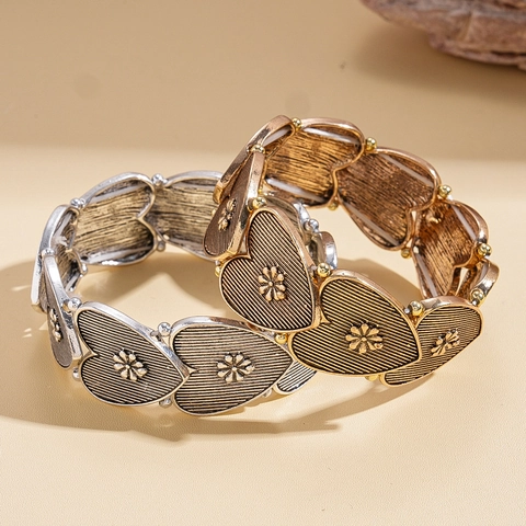 Bracciale Elastico Cuore Fiore Rilievo Lega Metallo Stile Bohémien Vintage Per Donne Braccialetto