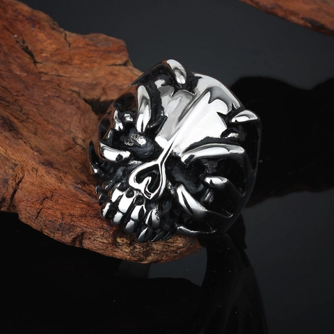 Totenkopf Ring Herren Titanstahl Gothic Punk Monster Kralle Retro Hip Hop Schmuck