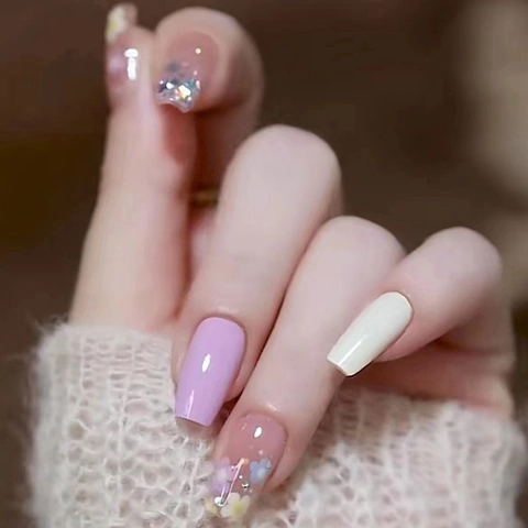 Press On Nails Medium Long Square Translucent Purple White Floral Design Glitter Gradient Reusable Fake Nails With Glue
