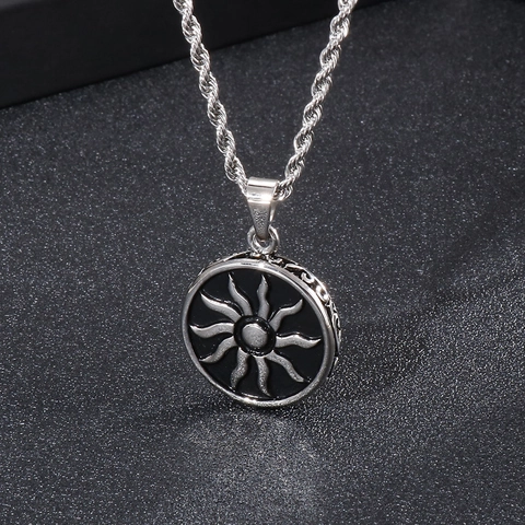 Collana Con Pendente Visaggio Sole Vintage Acciaio Inossidabile Gioielli Stile Hip Hop Per Uomini E Donne Placcato Oro Argento