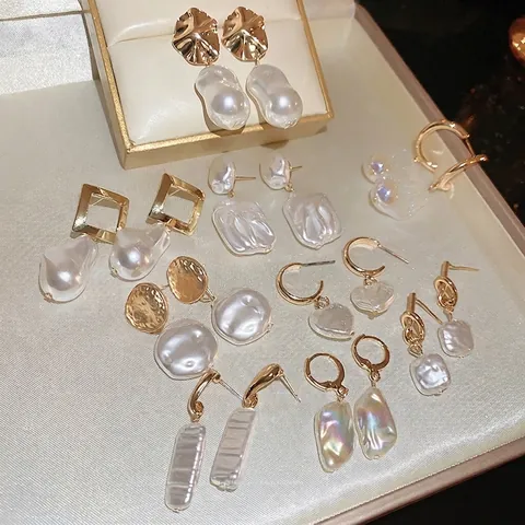 Französischer Stil Barocke Unregelmäßige Geometrische Künstliche Perlenohrringe Mit Silbernem Ohrstecker Eleganter Vergoldeter Schmuck
