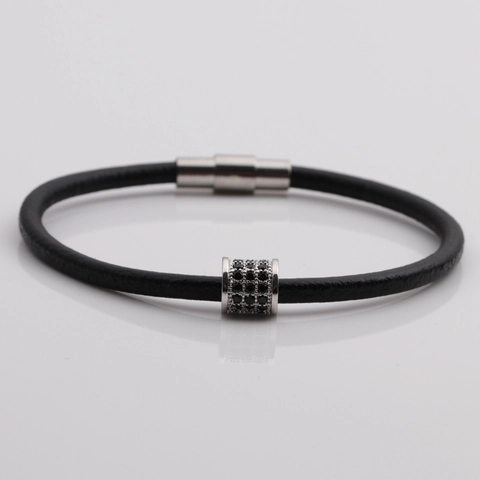 Bracelet En Corde De Cuir À La Mode Avec Perles De Cuivre Zircon Et Fermoir Magnétique Bijoux Minimalistes