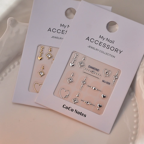 Autocollants Ongles Relief 5D Cœur Creux Marquage À Or Argent Strass K9 Auto-Adhésif Décoration Manucure Pour Femmes