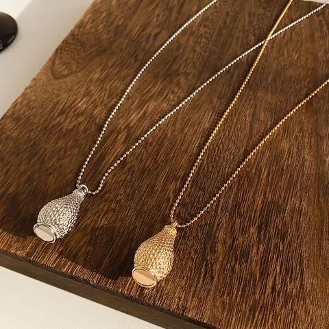 Alloy Anhänger Halskette Französisch Retro Gewebte Textur Tropfenflaschenform Lange Perlenkette Pulloverkette Damen Schmuck