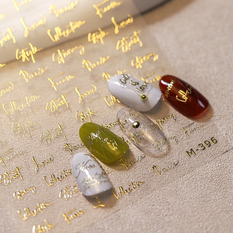 Nagelkunst Aufkleber 3D Geprägt Goldfolie PET Englische Buchstaben Skript Wörter DIY Maniküre Dekoration Mode Stil