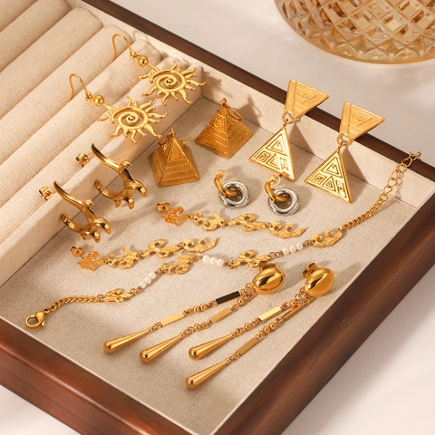 Roestvrijstalen Geometrische Oorbellen Verguld Piramide Zon Oog Kwastje Hanger Studs Niche Ontwerp Sieraden Voor Dames