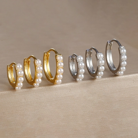 Elegant 18K Gold Plated Alloy Artificial Pearl Hoop Earrings Gradient Size Round Ear Clips For Women Individual Fashion Jewelry