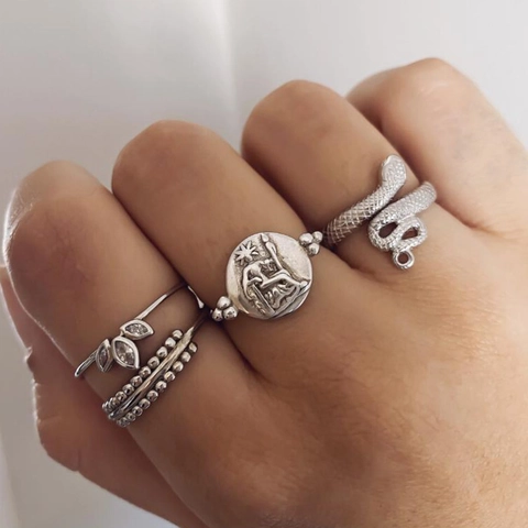 Anello Aperto a Forma di Serpente Vintage Punk per Uomo Donna Moda Placcato Oro Argento Animale Strutturato Regolabile Gioielli