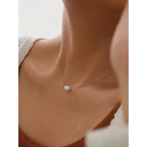 Collier Pendentif Künstliche Perle De Culture D'eau Douce Baroque Minimaliste Acier Titane Plqué Or 18K Irrégulier Pour Femmes Bijoux Élégants