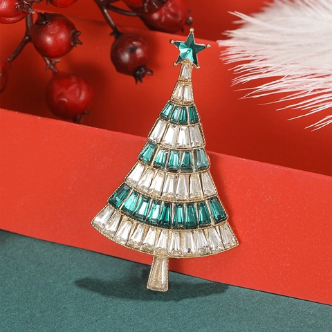 Fashion Alloy Rhinestone Christmas Tree Brooch For Women Sparkling Crystal Xmas Tree Pin Festive Party Dress Accessories Gift