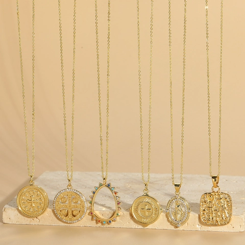Collana con Pendente in Rame Placcato Oro Vintage per Donna Croce Religiosa Goccia d'Acqua Traforata Zirconia Egitto