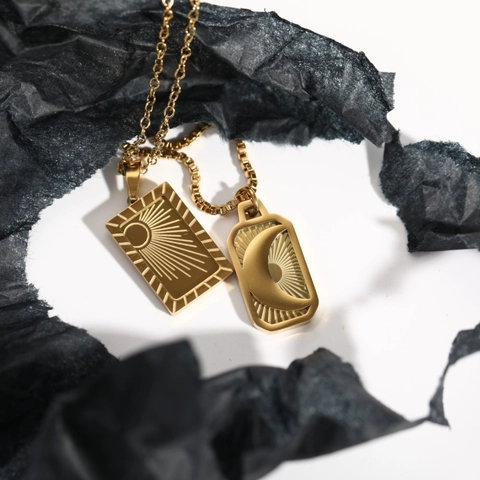 Collana Con Pendente Quadrato Sole Luna Vintage Oro Acciaio Al Titanio Placcato Sottovuoto Gioielli Boho Minimalisti Per Donne