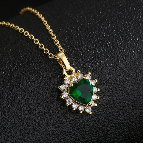Herz Anhänger Halskette Kupfer 18K Vergoldet Zirkonia Halo Design Elegante Romantische Schmuck Für Frauen