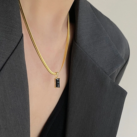 Square Zircon Pendant Necklace Titanium Steel Snake Chain Gold Plated Minimalist Luxury Jewelry For Women Elegant