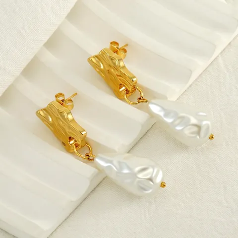 Künstliche Barockperlen Ohrhänger 18K Vergoldeter Edelstahl Unregelmäßige Hammerschlagstruktur Vintage Schmuck Für Damen