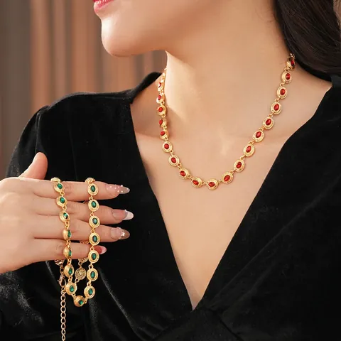 Vintage Oval Rhinestone Necklace Long Alloy Sweater Chain Palace Style Luxury Jewelry For Women