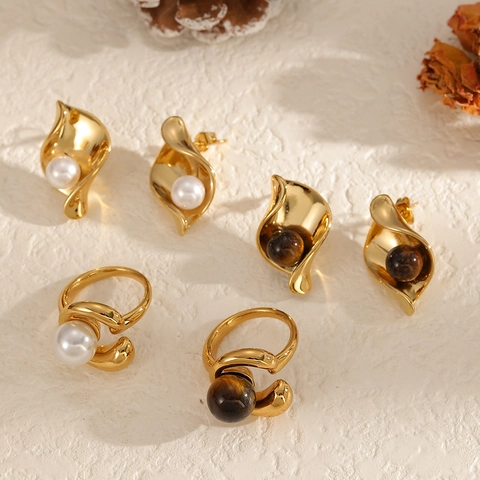 Gioielli Onda Geometrica Anello Orecchino Acciaio Inossidabile Placcato Oro 18K Con Perla Artificial E Occhio Di Tigre Vintage