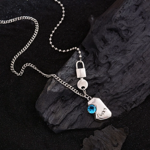 Collier Pendentif en Zirconia Bleu Lucky Chaîne en Cuivre Vintage Avec Breloques Clé et Serrure Bijoux Hip Hop Mode pour Femmes Ton Argent