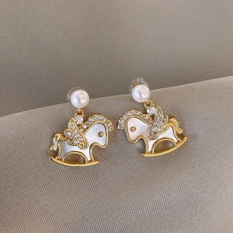 Pendientes De Botón Caballo Balancín Con Poste De Plata Chapado En Oro Madreperla Circonita Joyería Elegante Mujer
