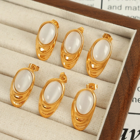 Vintage Titanium Steel White Oval Stone Stud Earrings 18K Gold Plated Shell Texture Minimalist Fashion Earrings For Women