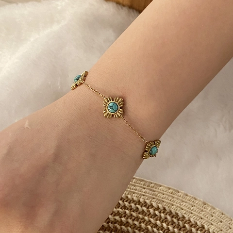Vintage Floral Jewelry Stainless Steel Necklace Earrings And Bracelet With Turquoise Stone Gold Plated Retro Style For Women