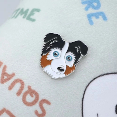 Pin de Esmalte de Raza de Perro de Dibujos Animados Insignia de Aleación de Zinc de Animal Lindo Para Ropa Mochila Regalo de Amante de Mascotas