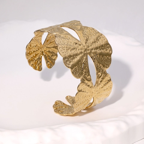 Brazalete De Acero Inoxidable Bañado En Oro De 18 Quilates Pulsera Abierta Textura Martillada En Forma De Abanico Joyería De Moda Mujer