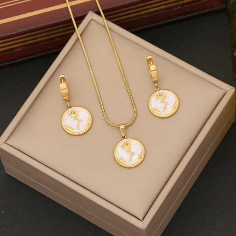 Retro Rose Flower Pendant Jewelry 316L Stainless Steel Snake Chain Necklace And Earrings For Women Vintage Style