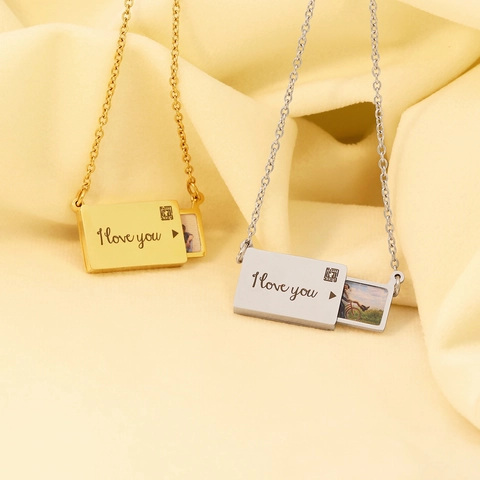 Envelope Photo Locket Necklace Stainless Steel Sliding Pull Out I Love You Engraved Memorial Pendant Jewelry Women Men