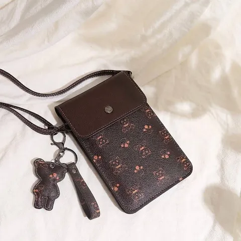 Mini Sac de Téléphone pour Femmes en Cuir PU Imprimé Ours de Dessin Animé Petit Sac à Bandoulière avec Charme d'Ours pour Filles