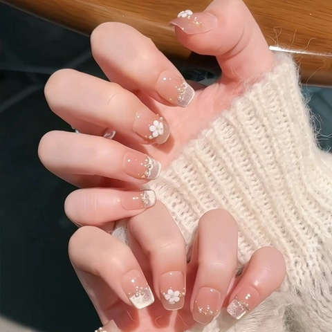 French Cat Eye Press On Nails With 3D White Flower And Faux Artificial Pearl Square Elegant Nude Pink Artificial Nails For Women