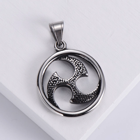 Men Retro Round 304 Stainless Steel Pendant Necklace With Mitsudomoe Symbol Hollow Hammered Texture Punk Jewelry