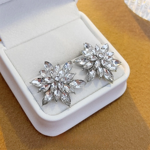 Orecchini A Lobo Fiore Eleganti Rame Zircone Gioielli Scintillanti Con Perno In Argento Sterling 925 Per Donna