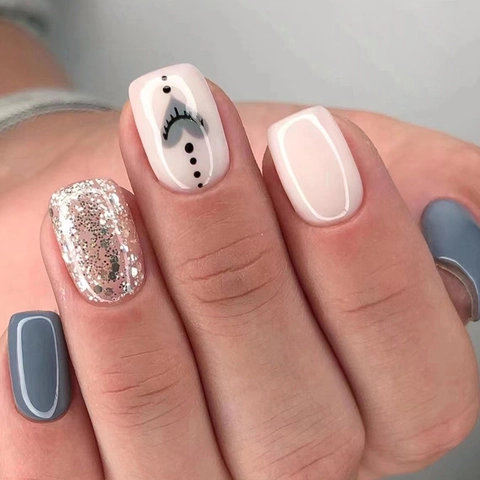 Press On Nägel Herzmuster Dunkelblau Rosa Champagner Glitzer Kurz Quadratisch Rund Falsche Nägel ABS Glänzend Damen