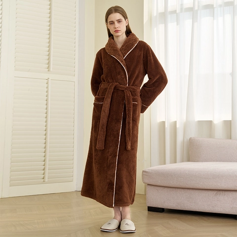 Verdickter Korallenfleece Bademantel Damen Lang Warm Flanell Bademantel Schalkragen Bindegürtel Kontrastpaspelierung Hausmantel