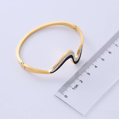 Wave Design Bangle 316 Stainless Steel With Black and White Rhinestones Elegant Fashion Jewelry For Women