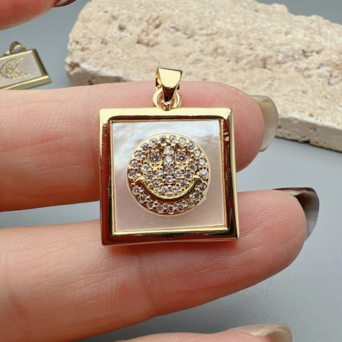 Ciondoli Quadrati Rame Placcato Oro Madreperla Bianca Micro Pave Zircone Malocchio Cuore Croce Per Creazione Gioielli