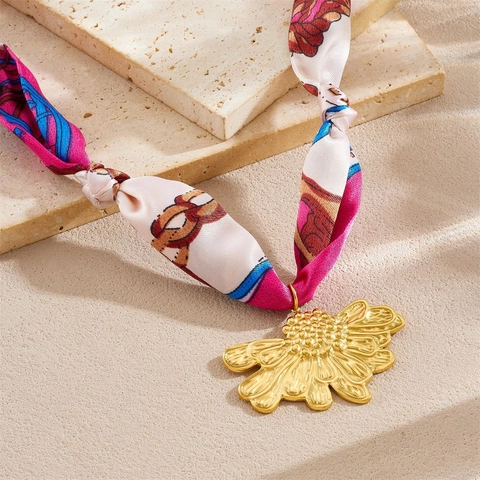 European Vintage Printed Silk Scarf Stainless Steel Pendant Necklace Gold Flower Heart Sun Moon Star Women Fashion Jewelry