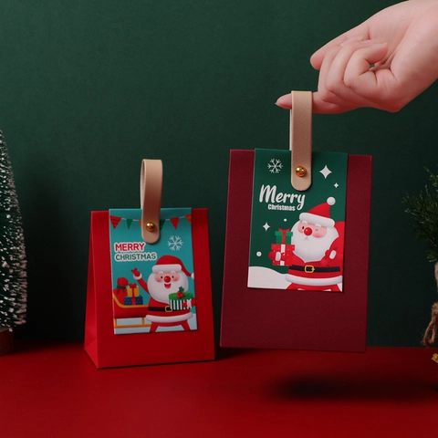Sacchetti Regalo Di Natale Scatole Per Caramelle In Carta Con Manico In Pelle Rivetti In Metallo Motivi Babbo Natale Alce