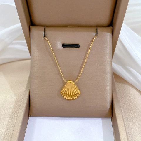Collana Con Pendente A Conchiglia Acciaio Al Titanio Forma Di Capasanta Catena A Serpente Placcato Oro Minimalista Elegante Donne