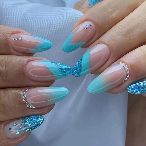 Unghie Finte A Mandorla Sfumate Blu Resina ABS Punta A V Francese Strass Glitter Unghie Lunghe Lucide Per Donne