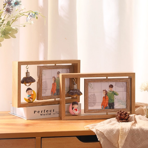 Draaiende Fotolijst Dubbelzijdig Houten Bureau Ornament Met Mini Decoratieve Lamp En Hars Figuurtje Home Decor