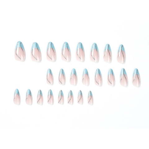 Unghie Finte A Pressione Blu Chiaro French Forma Mandorla Con Linee Ondulate Glitter Argento Eleganti Per Donne