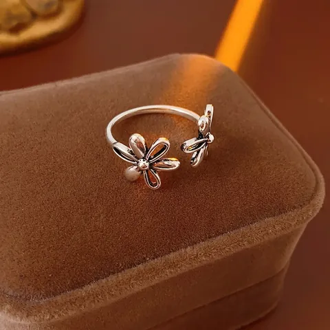 Anillo Abierto De Cobre Color Plata Vintage Doble Flor Margarita Ajustable Joyería De Moda Para Mujeres