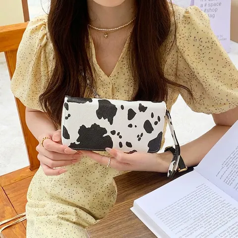 Cow Print Long Wallet Women PU Leather Large Capacity Zip Around Clutch Purse With Wristlet Strap Fashion Portable
