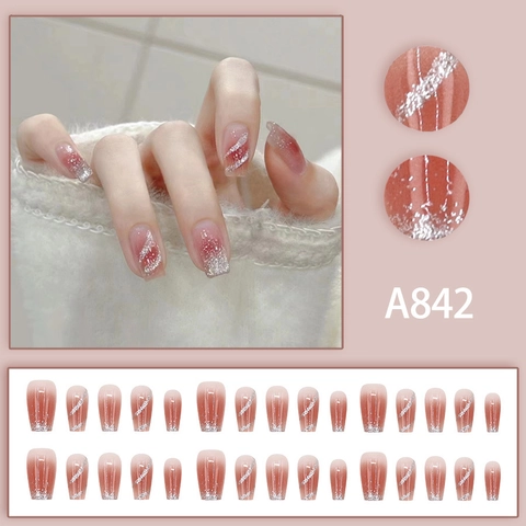 Unghie Finte Medie Lunghe Bara Gradiente Rosso Blush Elegante Glitter Argento Strisce Diagonali Decorazione Artificiale Unghie
