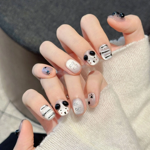 Handgefertigte Press On Nails Süße Cartoon Panda Schleife Katzenpfote Design Schimmer Cat Eye Kurz Rund Künstliche Nägel