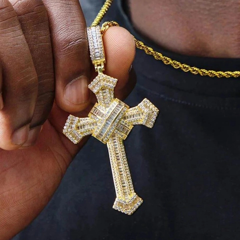 Luxury Iced Out Cross Pendant Necklace Copper Square Cut Zircon Hip Hop Fashion Jewelry For Men With Long Rope Chain